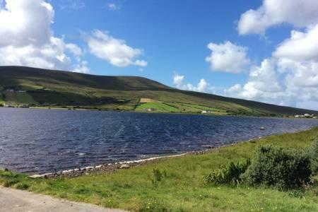 Beautiful Home On Lake Carrowmore Belmullet Exterior photo